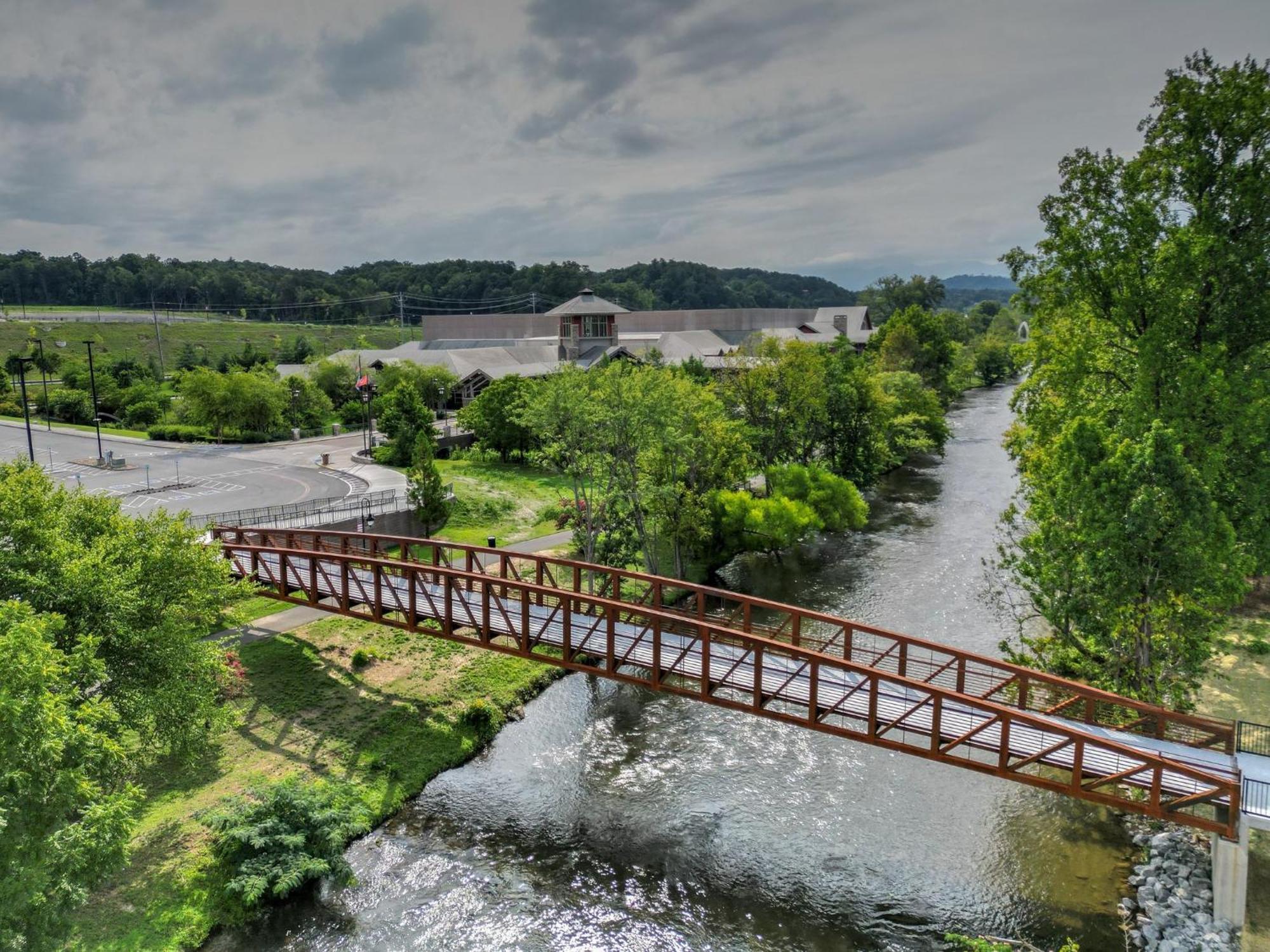 Holiday Inn & Suites Pigeon Forge Convention Center, An Ihg Hotel Ngoại thất bức ảnh